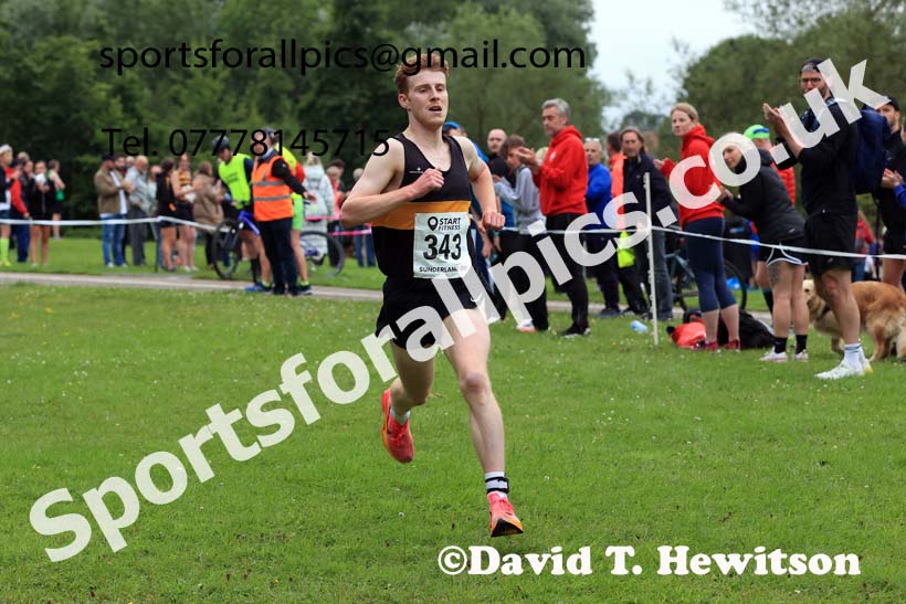 Senior men, 2024 Sunderland Harriers 5k, Silksworth, Sunderland.  Photo: David T. Hewitson/Sports for All Pics